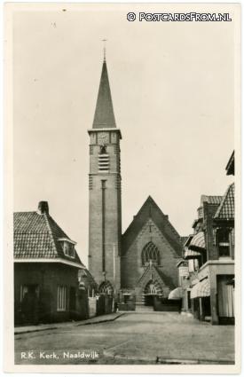 ansichtkaart: Naaldwijk, R.K. Kerk