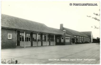 Naaldwijk, Openbare Lagere School. Koningstraat ansichtkaart: Naaldwijk, Openbare Lagere School. Koningstraat