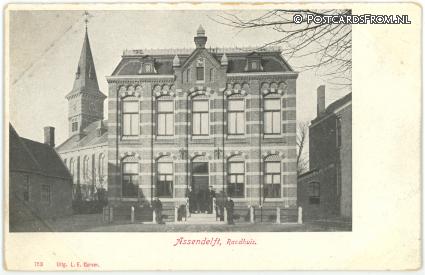 ansichtkaart: Assendelft, Raadhuis