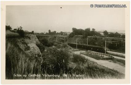 ansichtkaart: Schin op Geul, Bij 't Viaduct